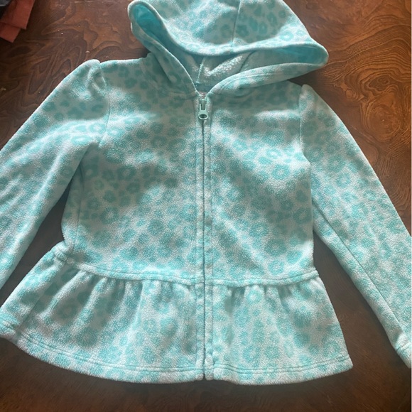 4 - 2T sweaters - Picture 4 of 4